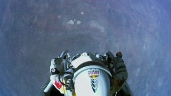 太空跳伞: 牛人背后的故事[BBC] 2012.BluRay.1080p.DTS.x264-CHD 8.7G-4.jpg