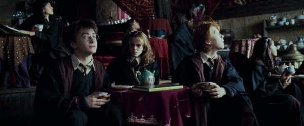 哈利·波特与阿兹卡班的囚徒/哈利波特3:阿兹卡班的逃犯 Harry.Potter.and.the.Prisoner.of.Azkaban.2004.1080p.BluRay.x264.DTS-X.7.1-SWTYBLZ 15.50GB-7.jpg