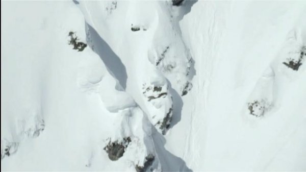 滑雪板探险: 边境雪域 Further.2012.1080p.BluRay.x264-XSTREEM 6.56GB-3.png