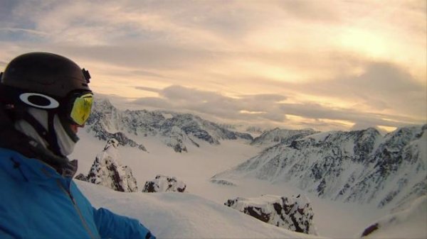 滑雪板探险: 边境雪域 Further.2012.1080p.BluRay.x264-XSTREEM 6.56GB-7.png