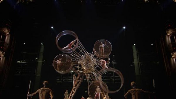 太阳马戏团:悠远的天下/太阳剧团:世外奇缘 Cirque.du.Soleil.Worlds.Away.2012.1080p.BluRay.x264.DTS-FGT 7.90GB-7.png
