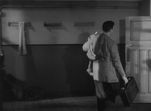 白衣男人/灰衣人 The.Man.In.The.White.Suit.1951.1080p.BluRay.x264.DTS-FGT 7.76GB-3.png