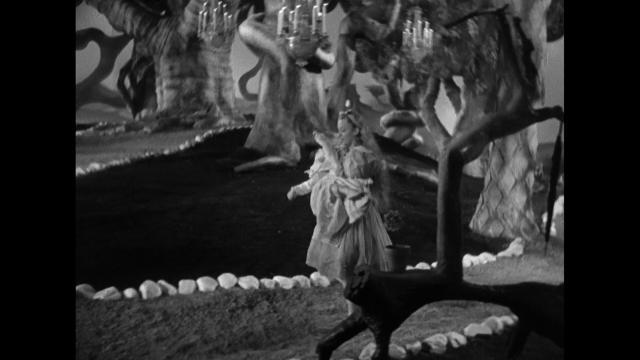 爱丽丝梦游仙境 Alice.in.Wonderland.1933.1080p.AMZN.WEBRip.DD2.0.x264-SbR 8.03GB-7.png