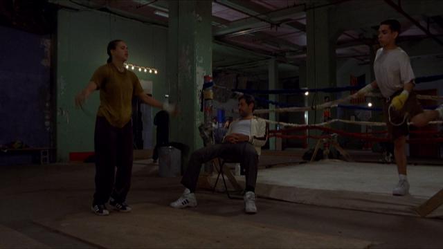 女生出拳 Girlfight.2000.1080p.AMZN.WEBRip.AAC2.0.x264-KiNGS 10.86GB-5.png