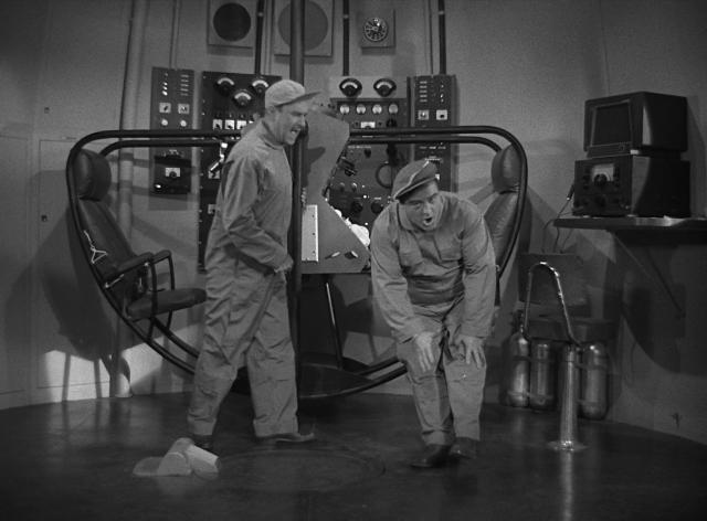 兩傻飛渡海神星 Abbott.And.Costello.Go.To.Mars.1953.1080p.BluRay.x264.DTS-FGT 6.96GB-4.png